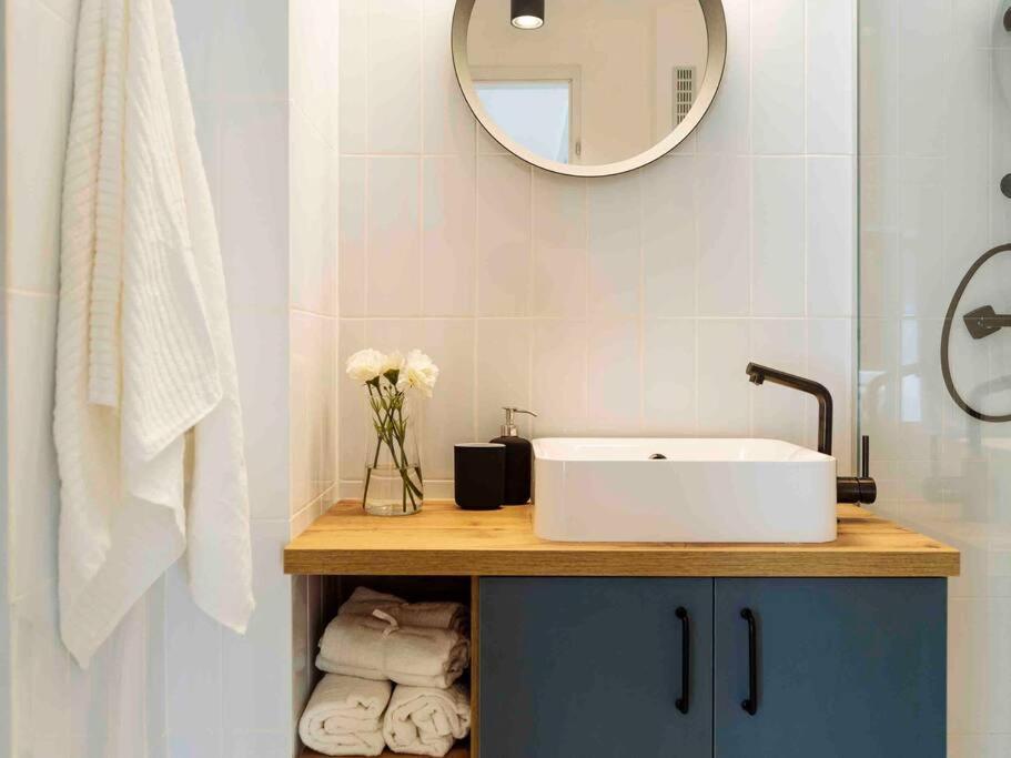 Bright 2Br Apartment - Top Location - City Balcony Bukarest Eksteriør billede