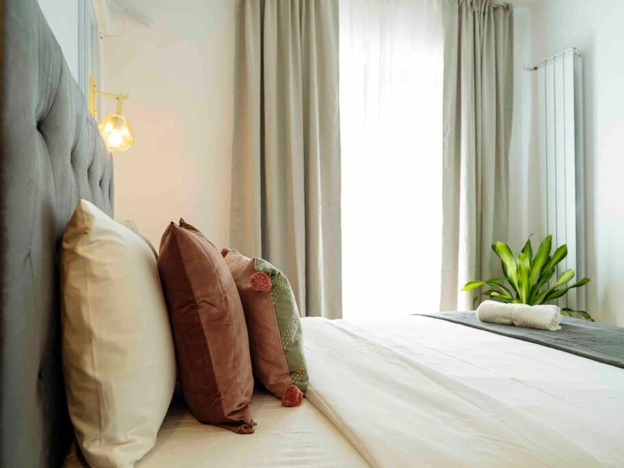 Bright 2Br Apartment - Top Location - City Balcony Bukarest Eksteriør billede